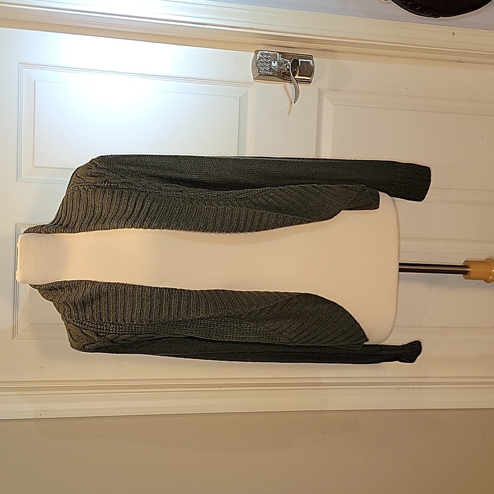 Mossimo Supply CO. Cardigan Sweater. U.S. size small